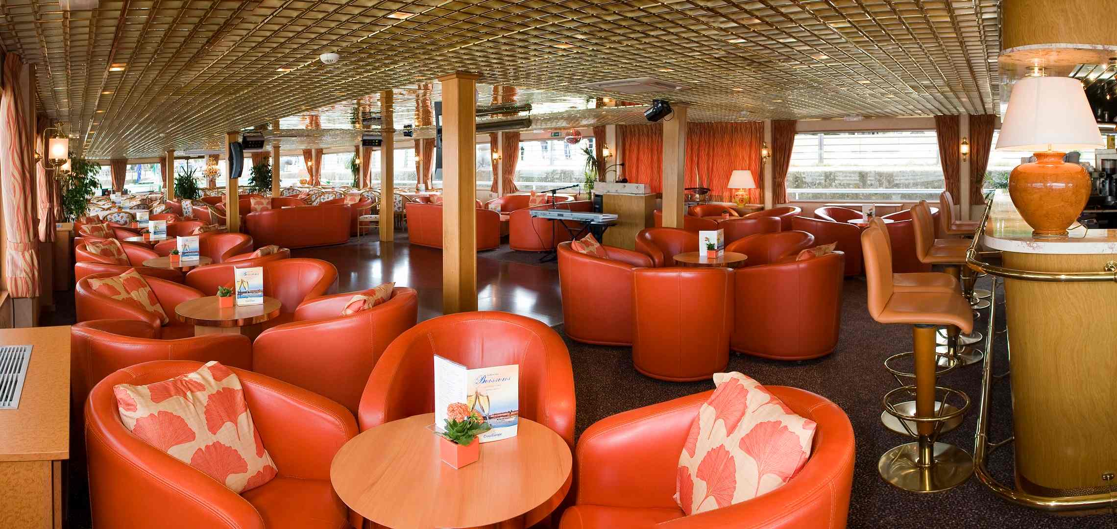 Rhone Princess Lounge Bar CroisiEurope© compressed