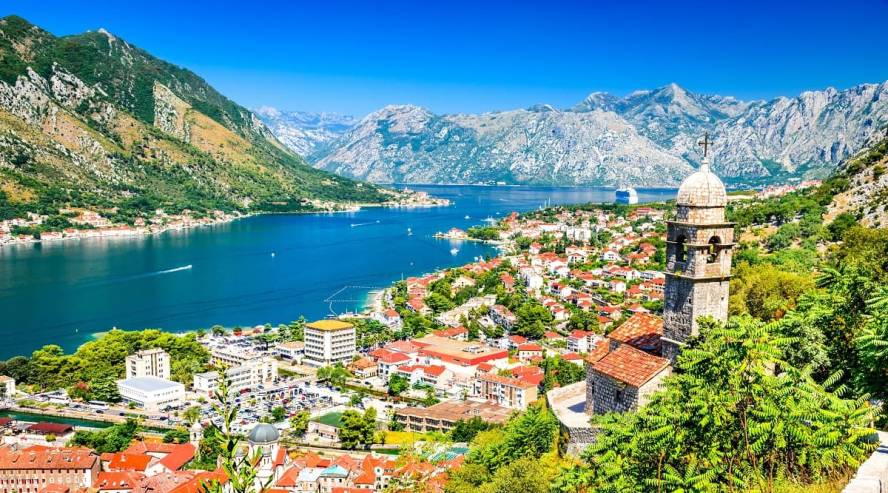 Kotor Montenegro, Kotorin lahden maisemat