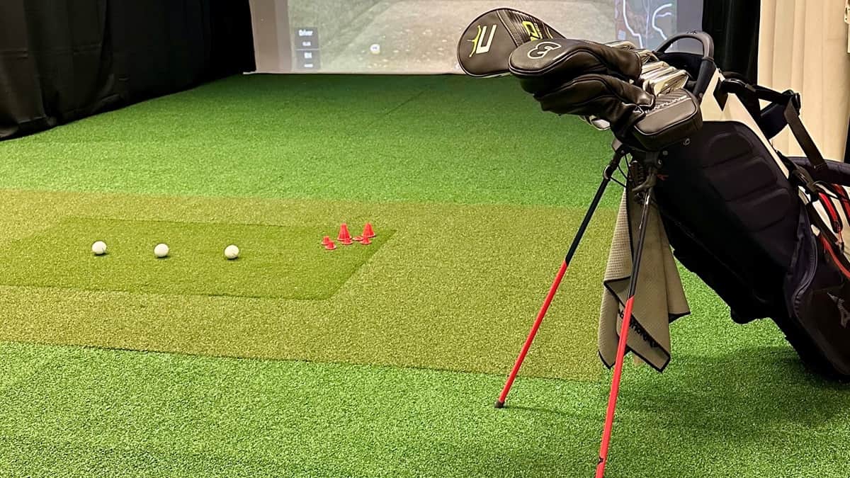 Golfia-kotkassa-simulaattori-Kristina-Golf-Lounge.jpg