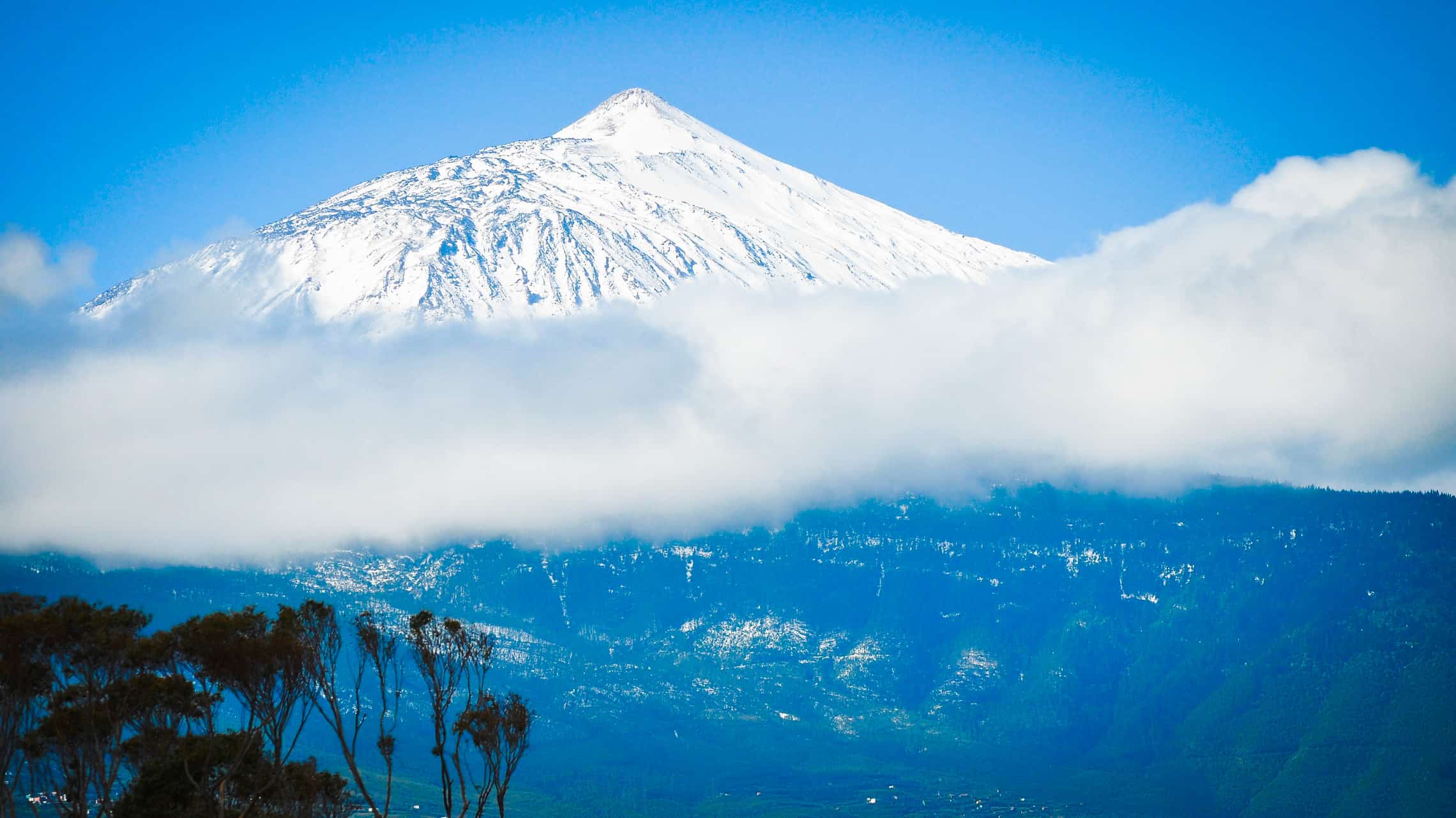 Lumihuippuinen Teide Kanariansaaret Teneriffa