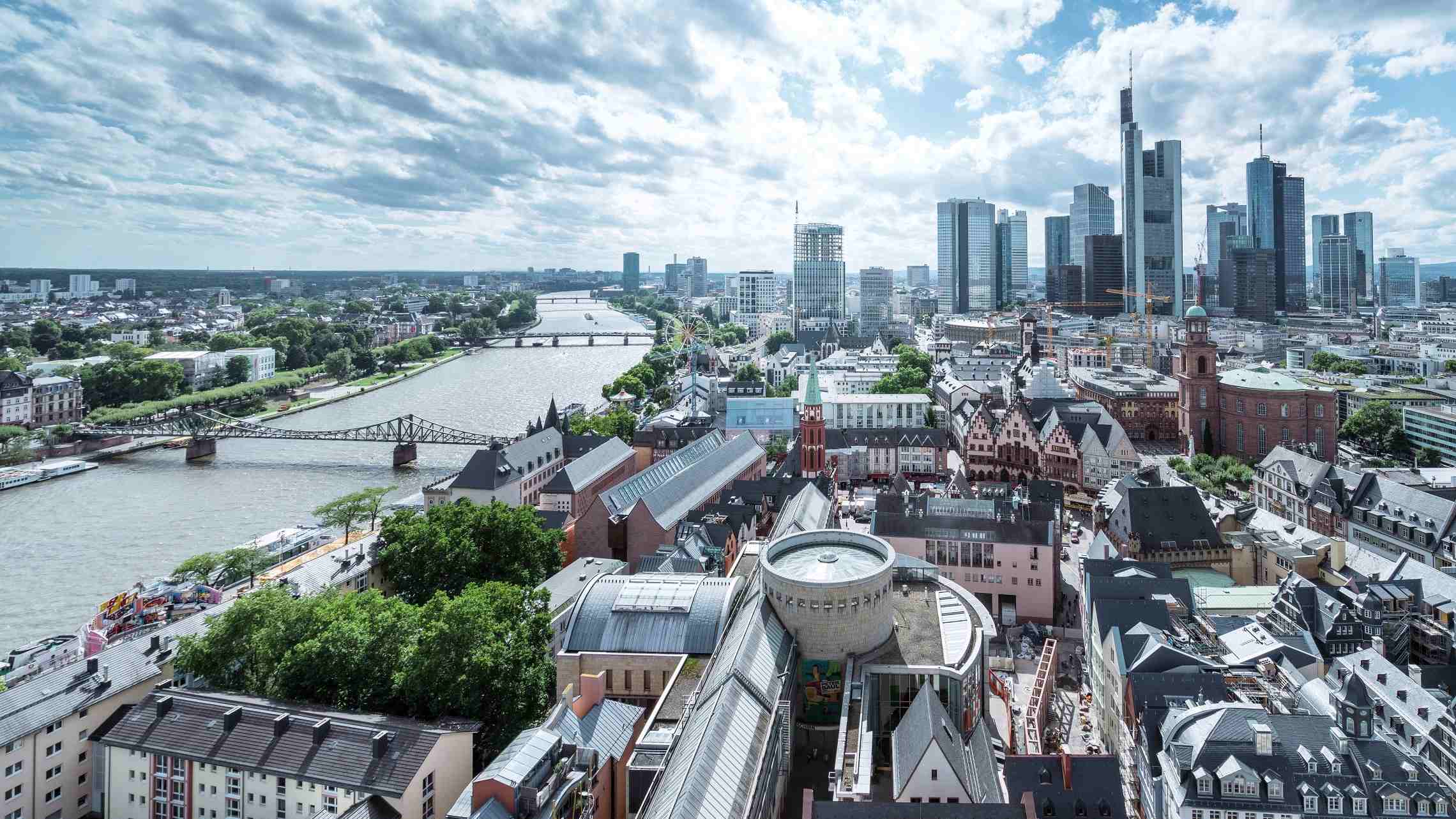 Frankfurtin kaupunkinäkymä Saksa