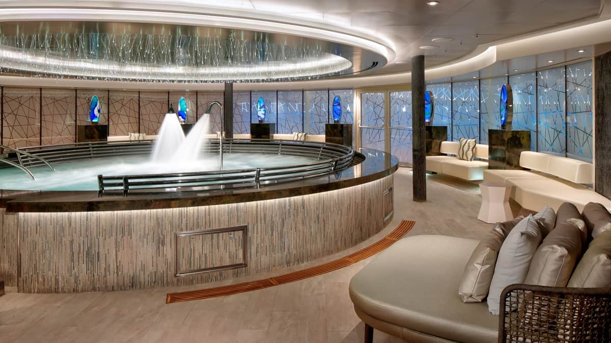 Rotterdam Spa Hydro Pool (c)HollandAmericaLine