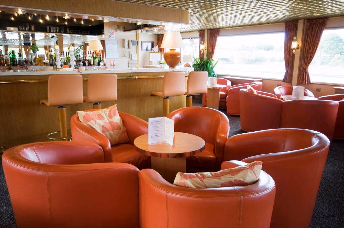 Rhone Princess Bar Lounge CroisiEurope© compressed Rhone Princess Bar Lounge CroisiEurope© compressed