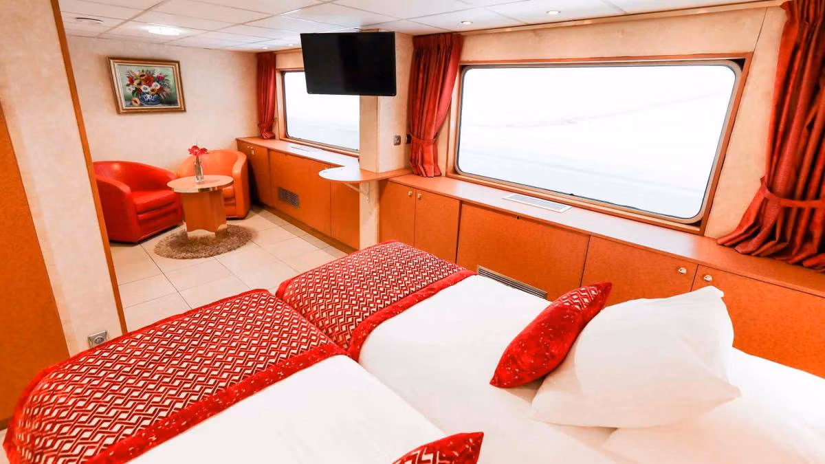 Rhone Princess tilavampi ikkunallinen hytti pääkansi CroisiEurope©Fabien Loaec compressed Rhone Princess tilavampi ikkunallinen hytti pääkansi CroisiEurope©Fabien Loaec compressed