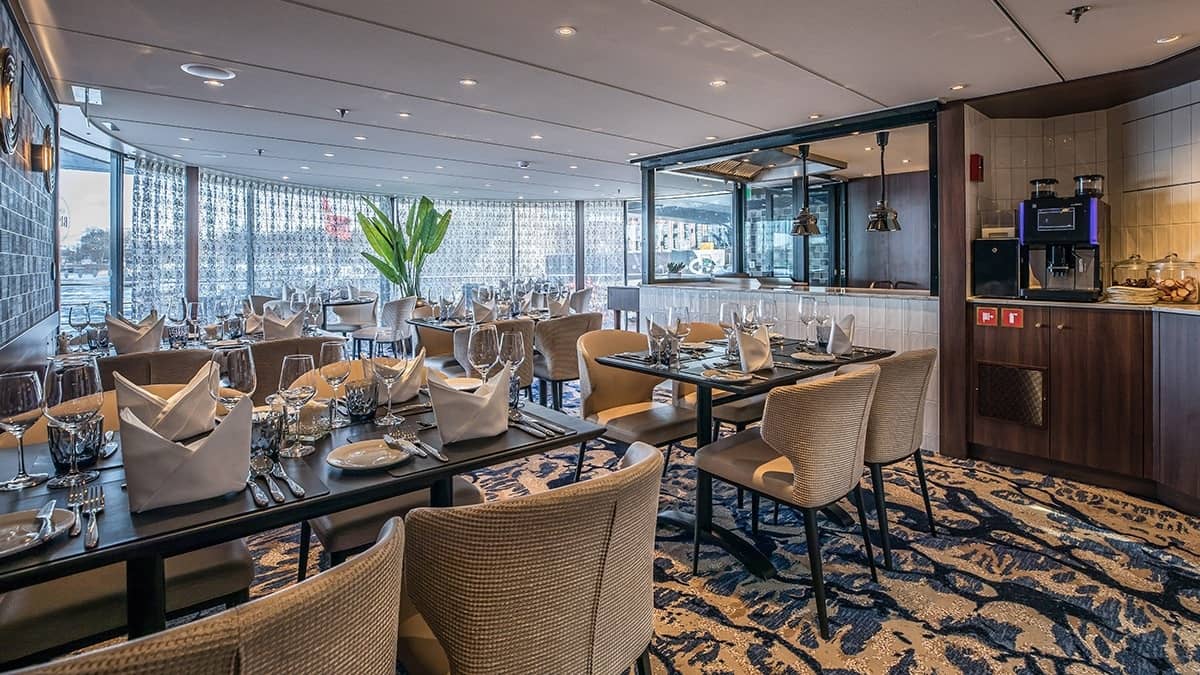 Viva Tiara Bistro 2 ©VivaCruises