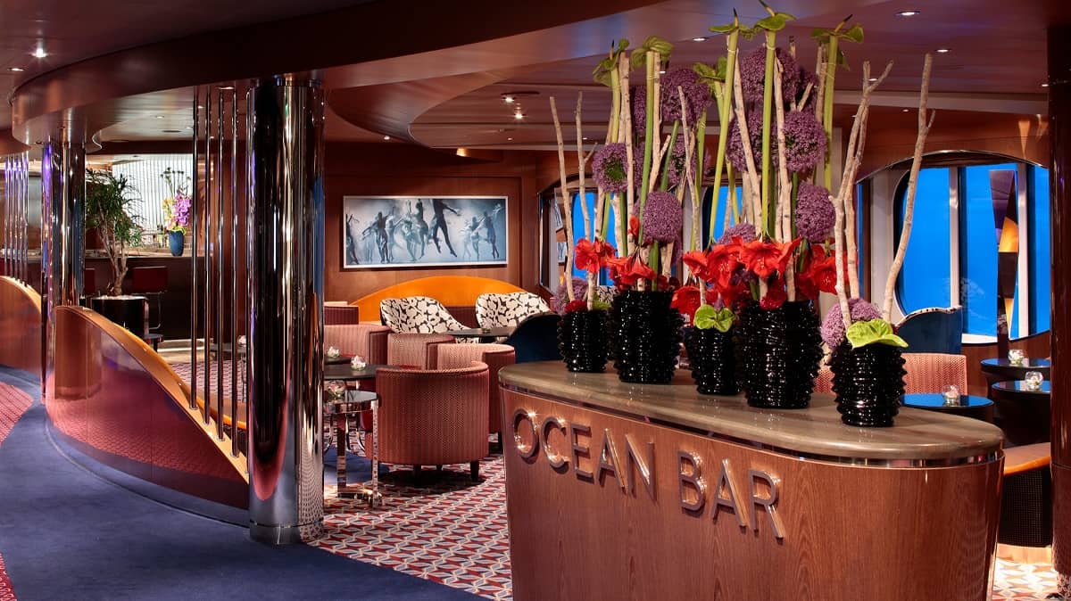 Koningsdam Ocean bar ©HAL