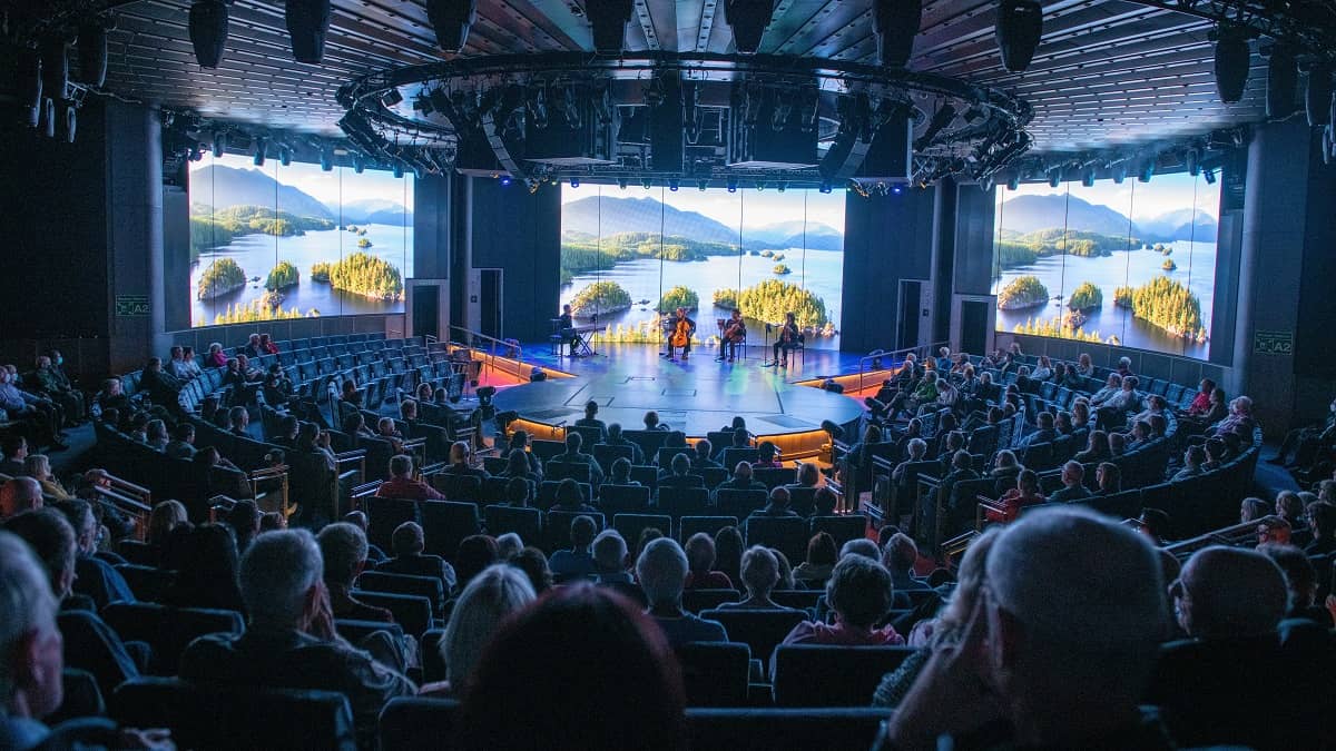 Koningsdam World Stage ©HAL