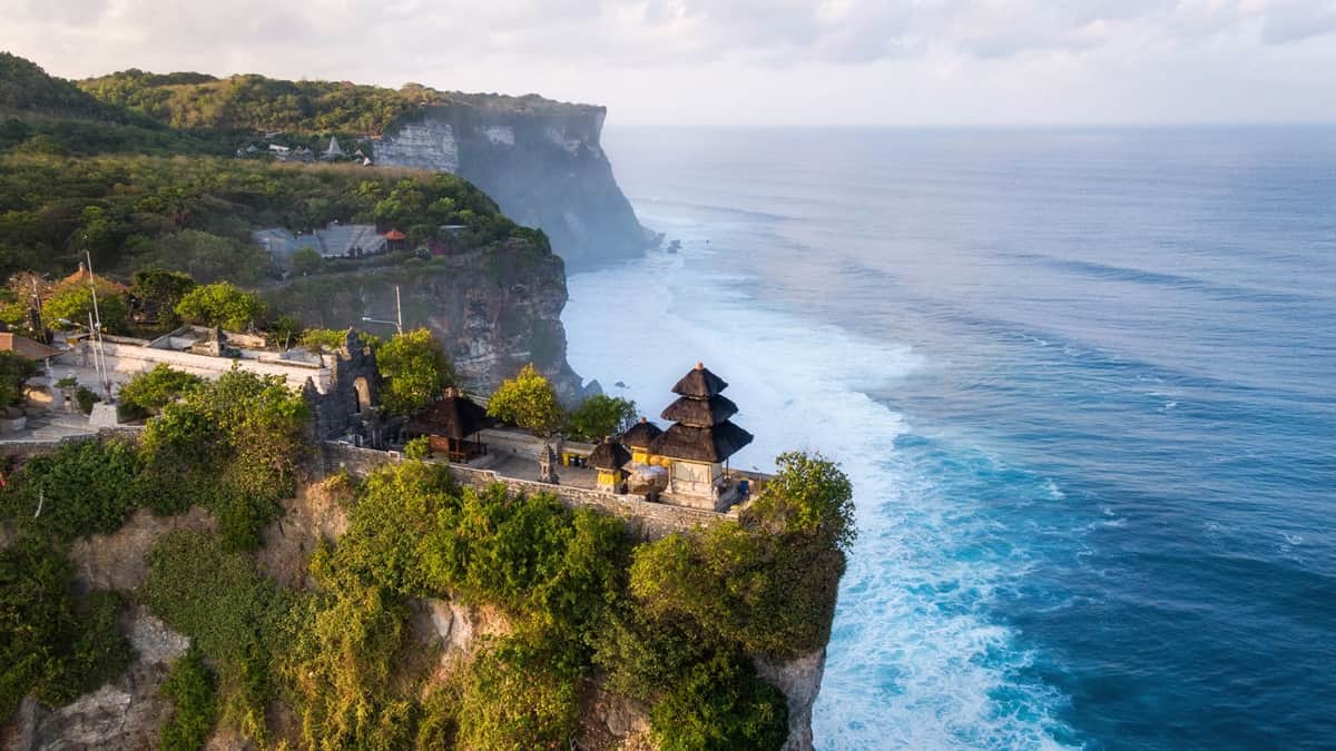 Uluwatun temppeli Balilla Indonesia