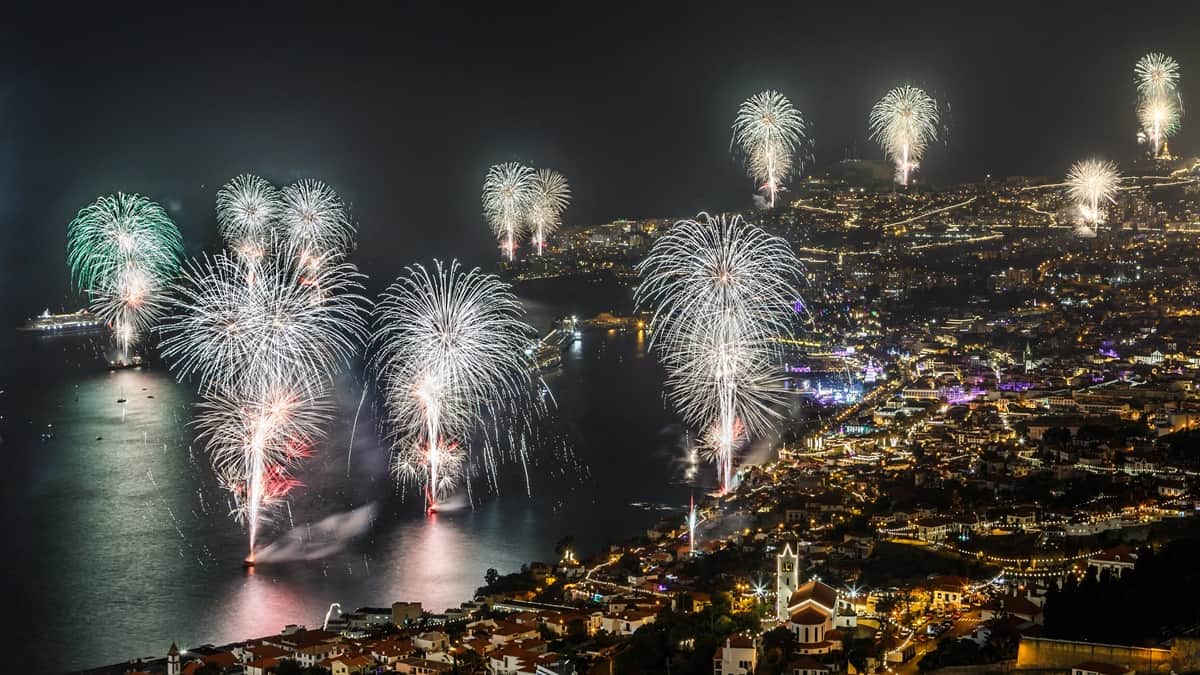 Funchal Madeira ilotulitus uusi vuosi