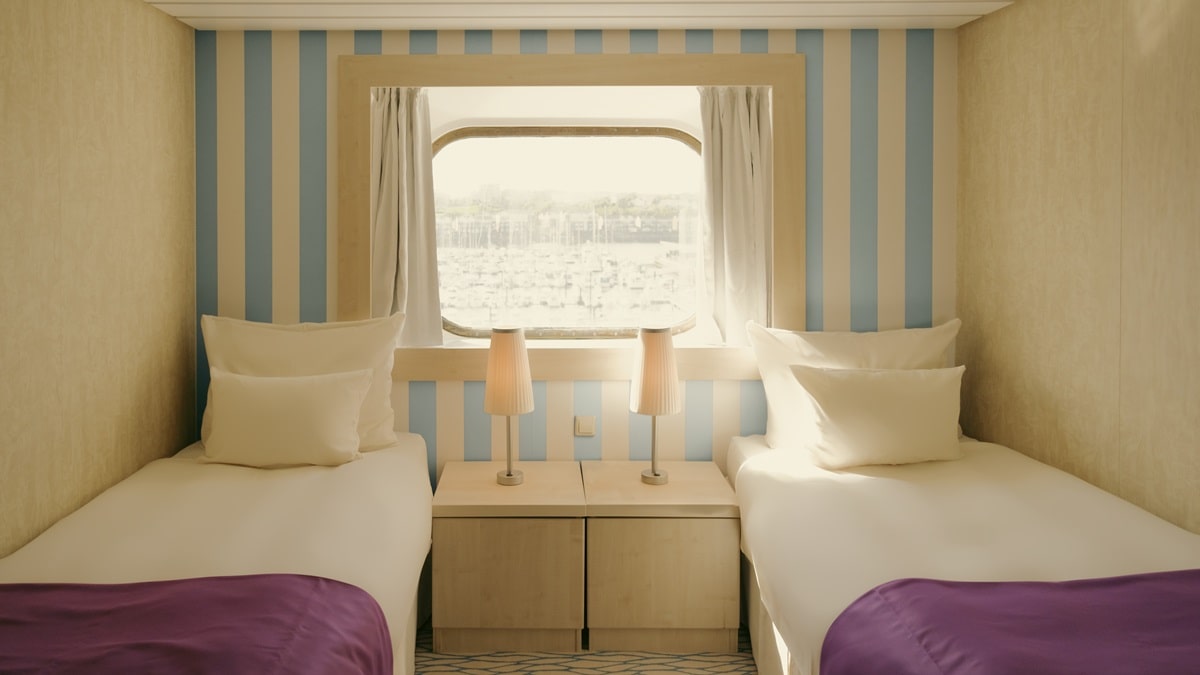 Ikkunallinen hytti Ambition (c)AmbassadorCruiseLine
