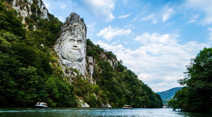 Decebalusin patsas Etelainen Tonava