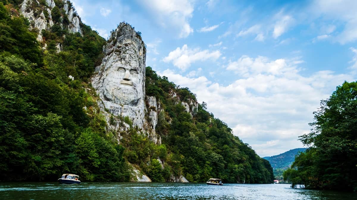 Decebalusin patsas Etelainen Tonava