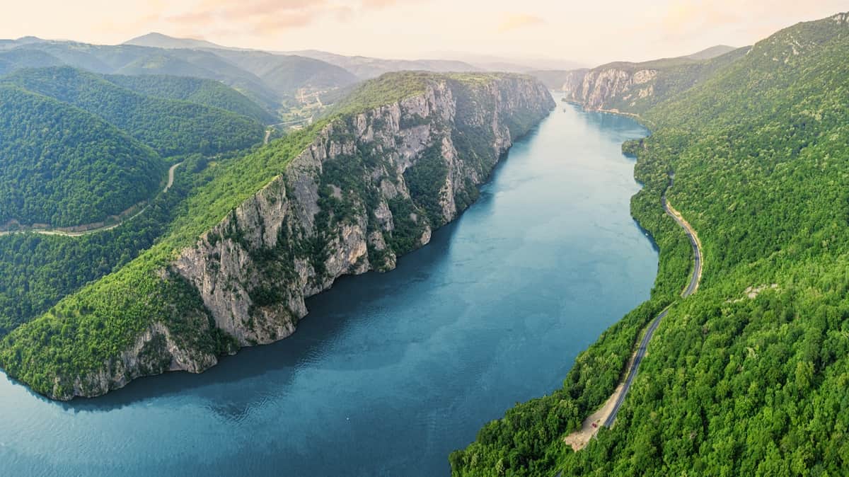 Tonava Rautaportin maisemia