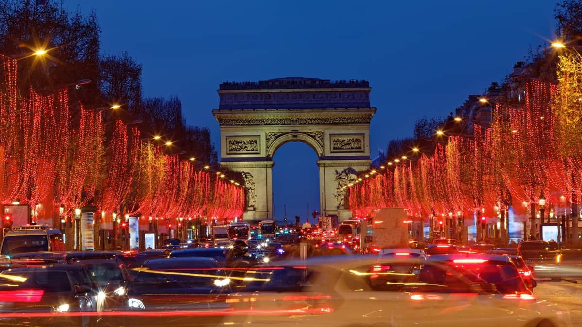 Champs Elysee Parisiisi joulun aikana