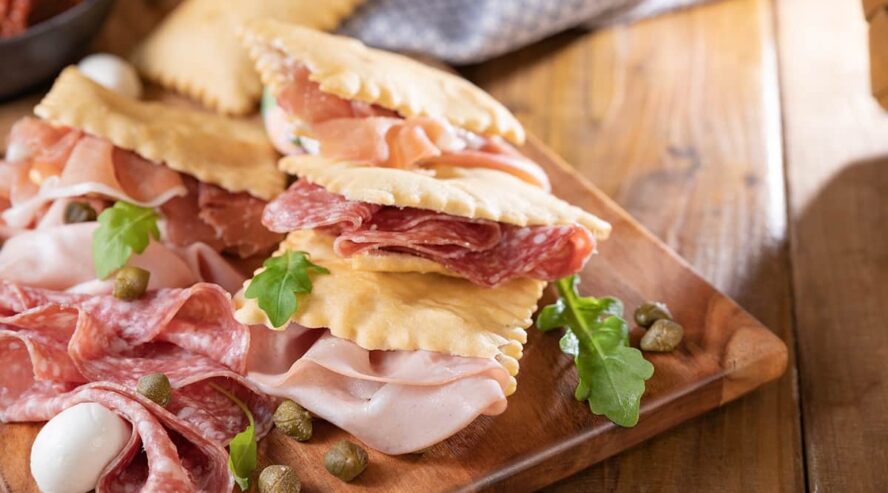 Crescentina ruoka ja juoma Emilia Romagnan alue Italia