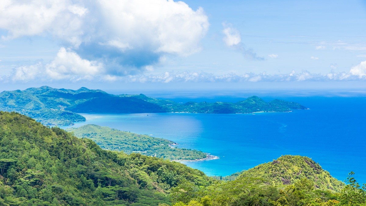 Coast of Máhe, Seychelles