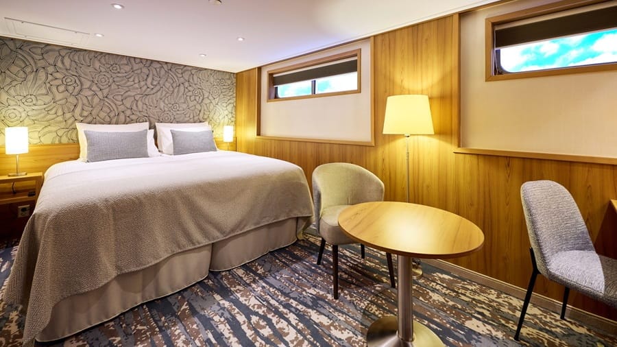 Kahden hengen hytti 1. kannella Swiss Splendor(c)Scylla