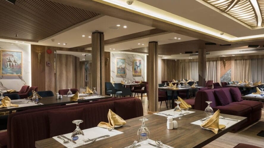 Royal elite restaurant