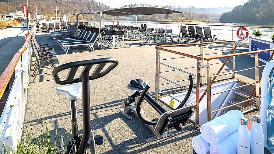 Maxima Kuntoilualue aurinkokannella Maxima Kuntoilualue aurinkokannella