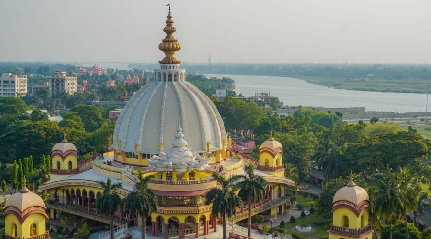 Srila Prabhupada's Samadhi. Mayapur, Intia
